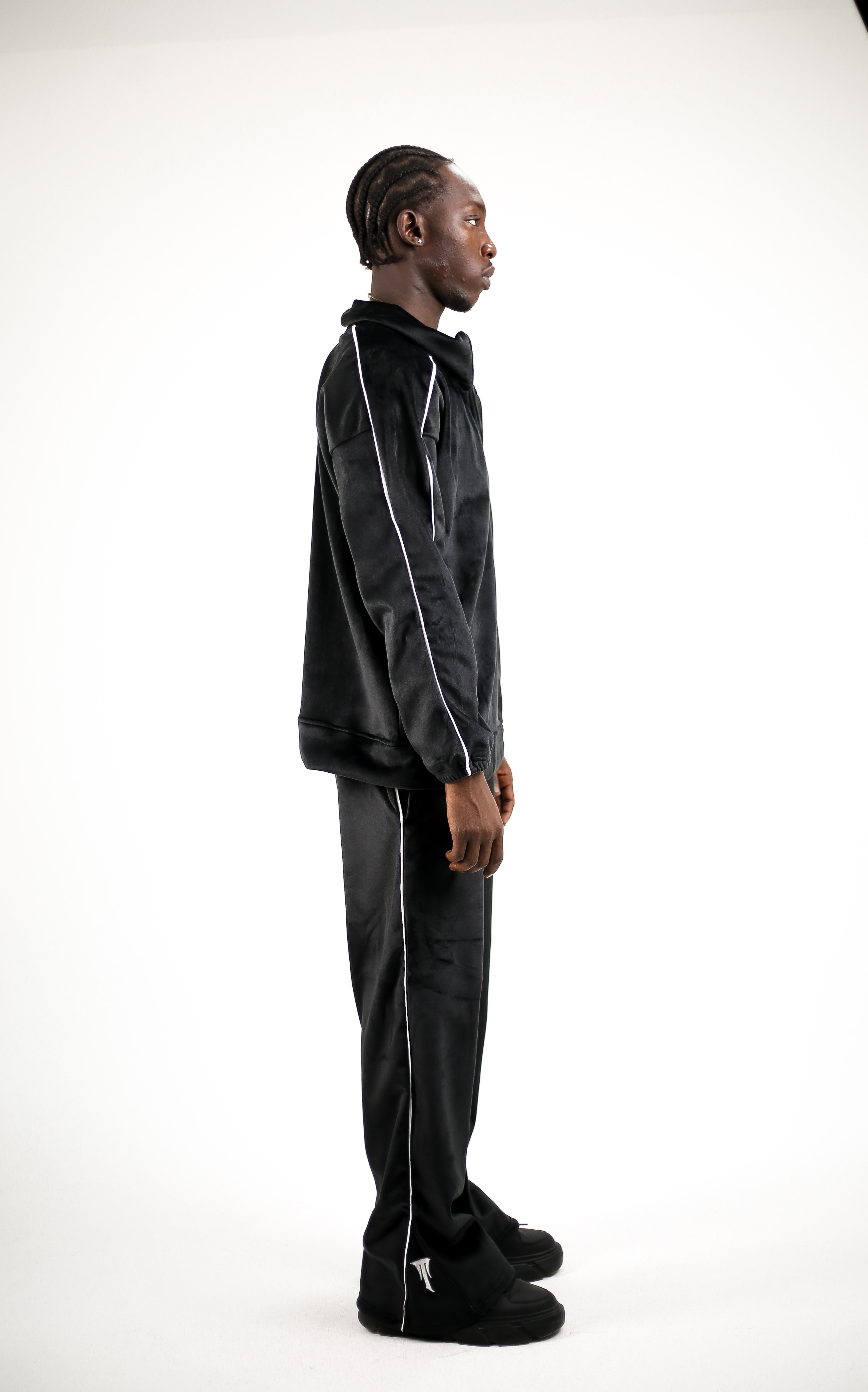The Noir Royale (sweater/ trousers) (Black)