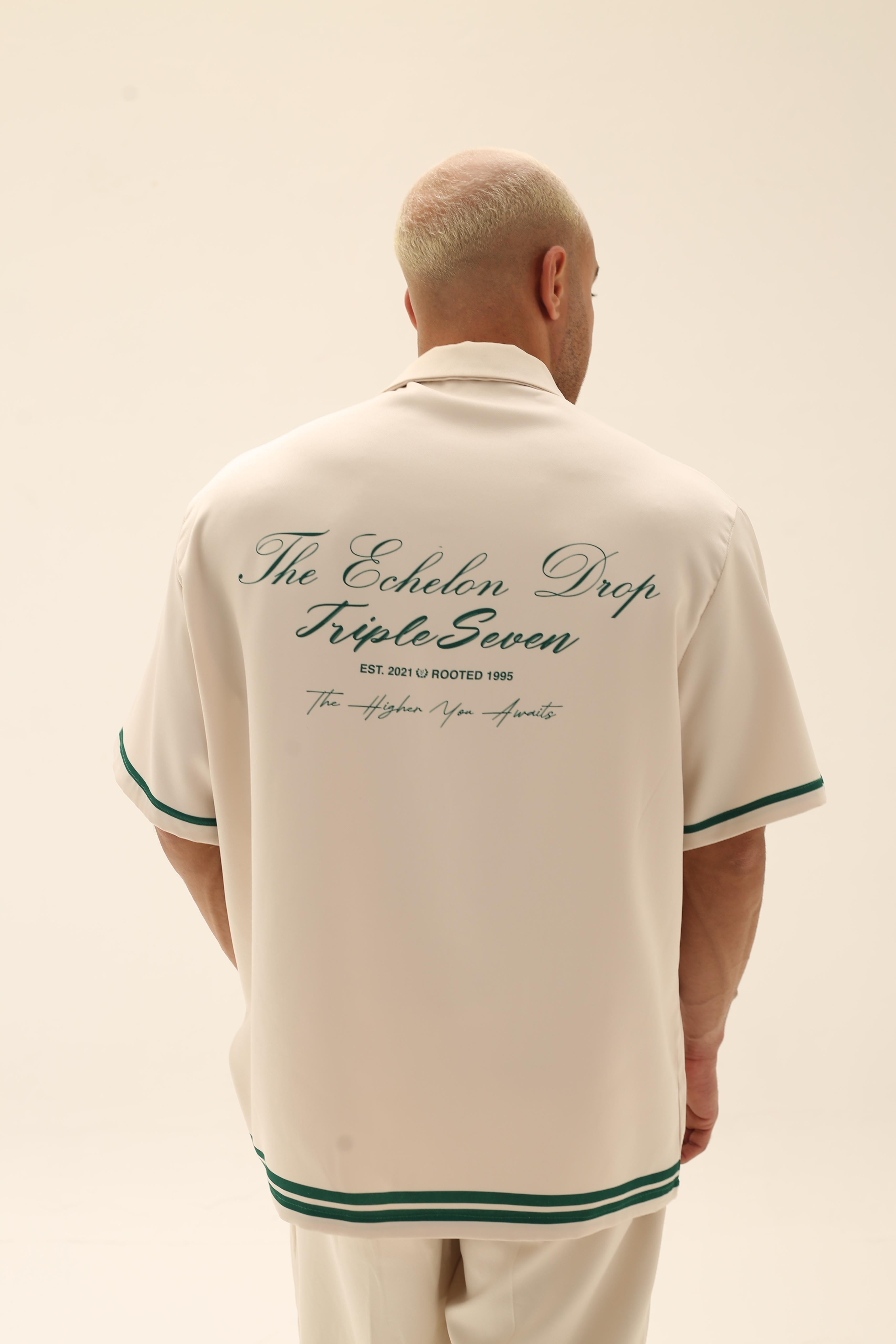 The court collar shirt