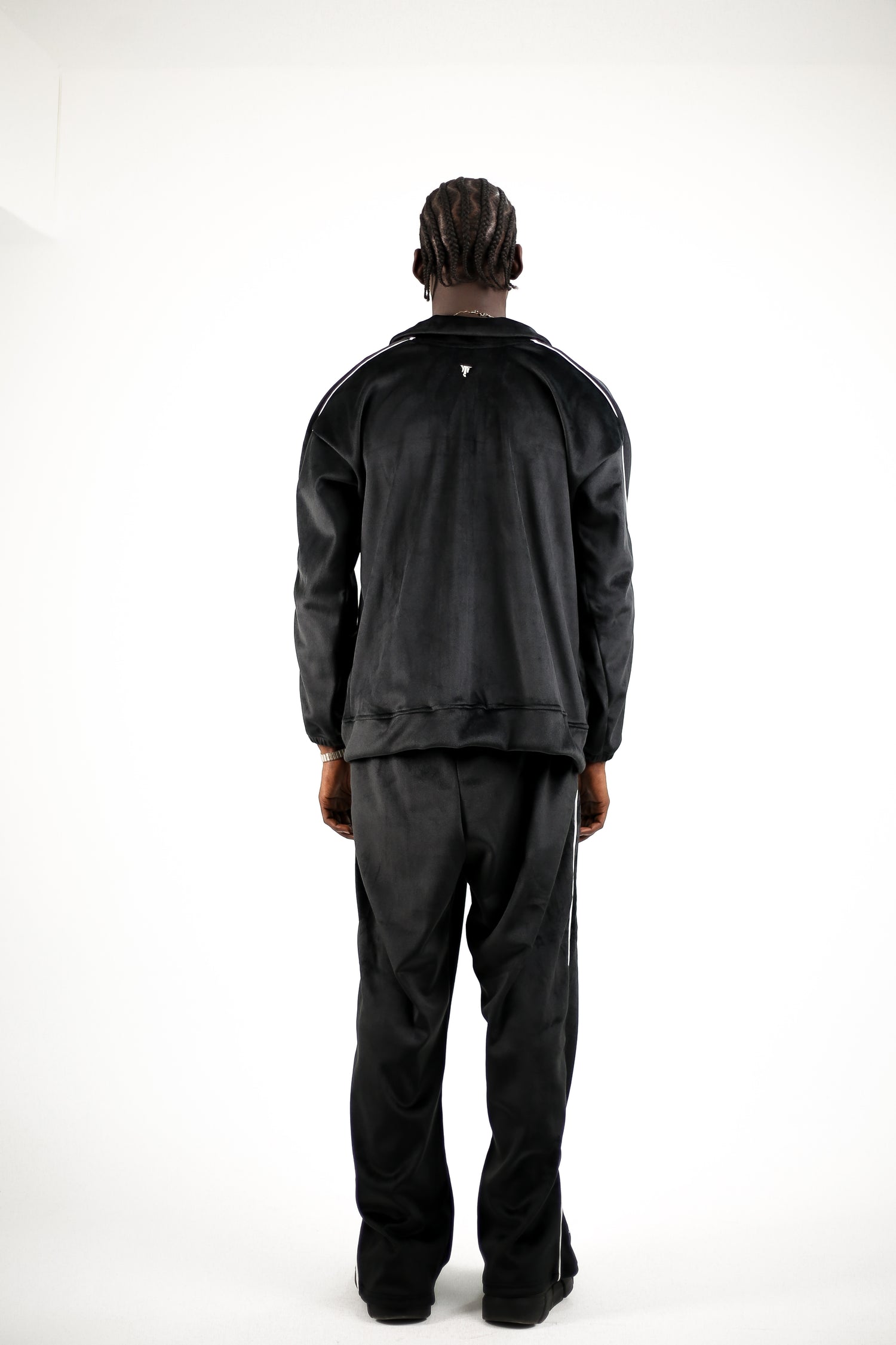 The Noir Royale (sweater/ trousers) (Black)