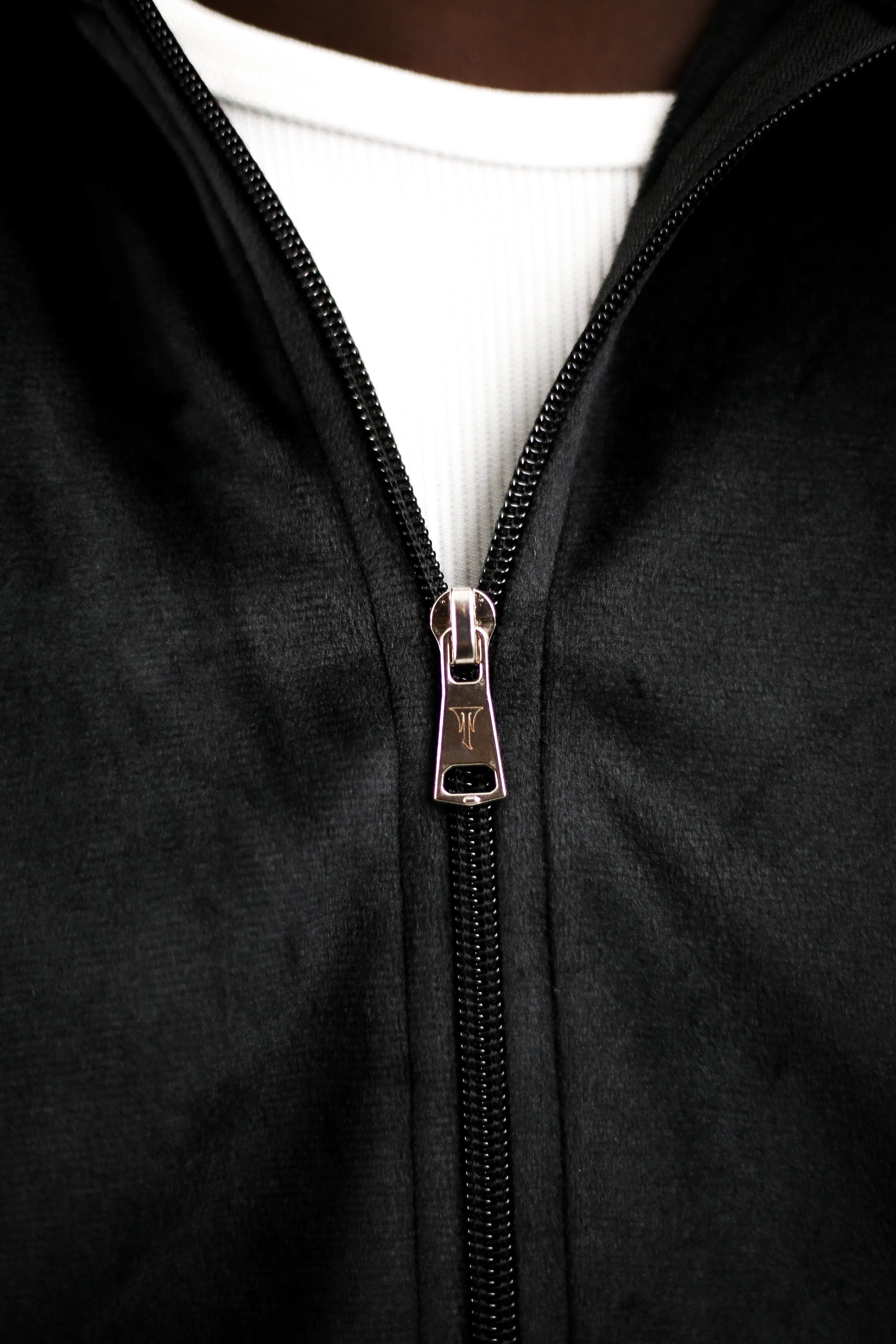 The Noir Royale (sweater/ trousers) (Black)