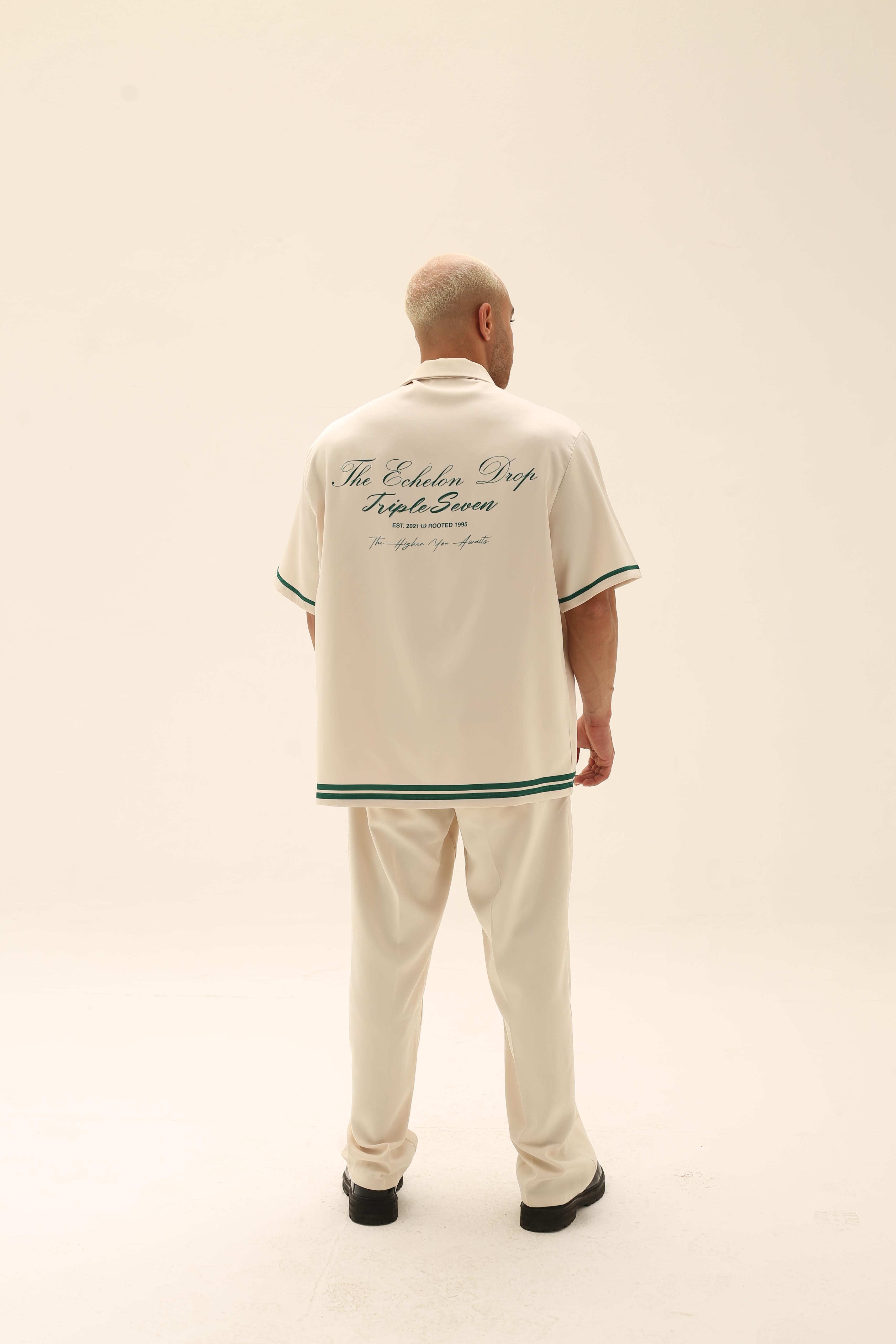 The court collar shirt