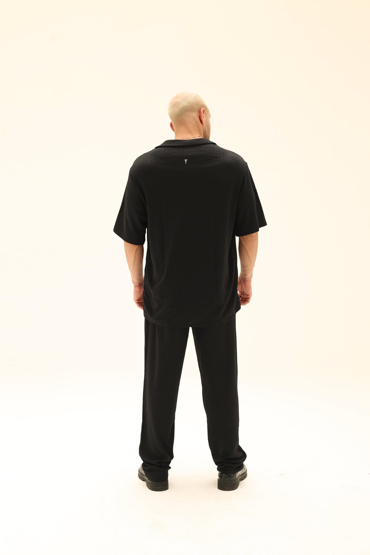 The obsidian bloom(Soft crochet shirt)