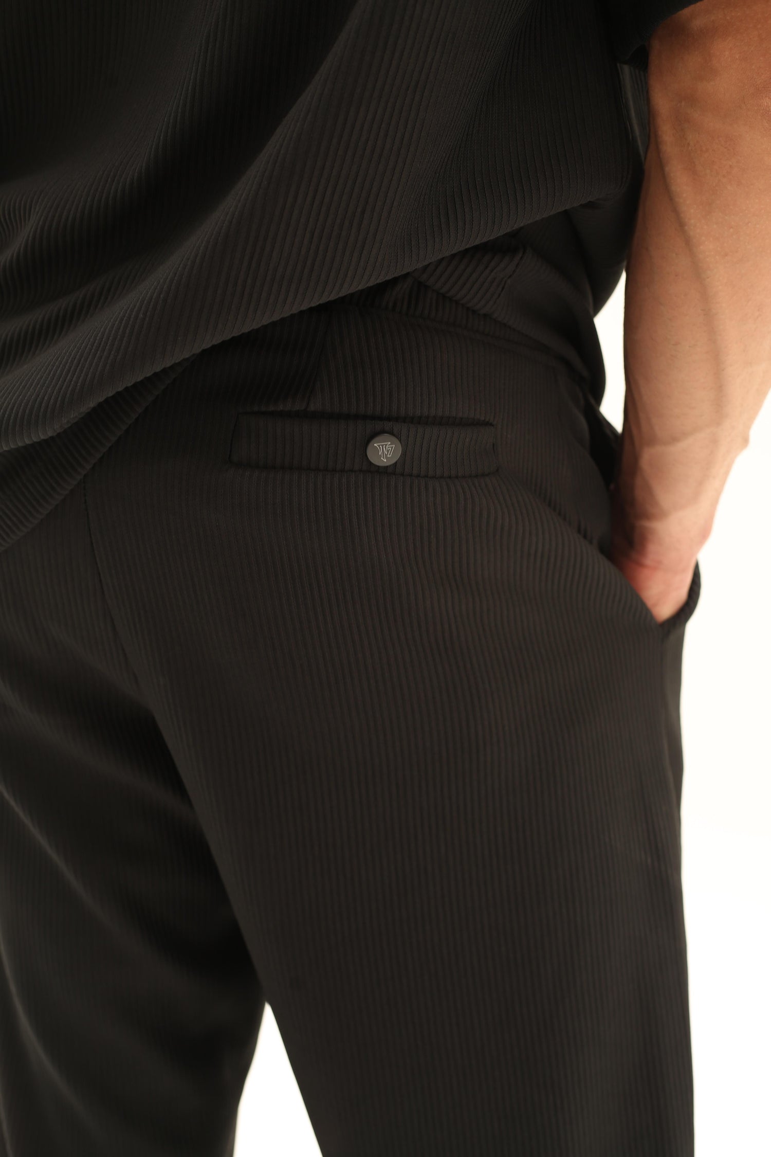 The obsidian bloom(Soft striped black bottoms)