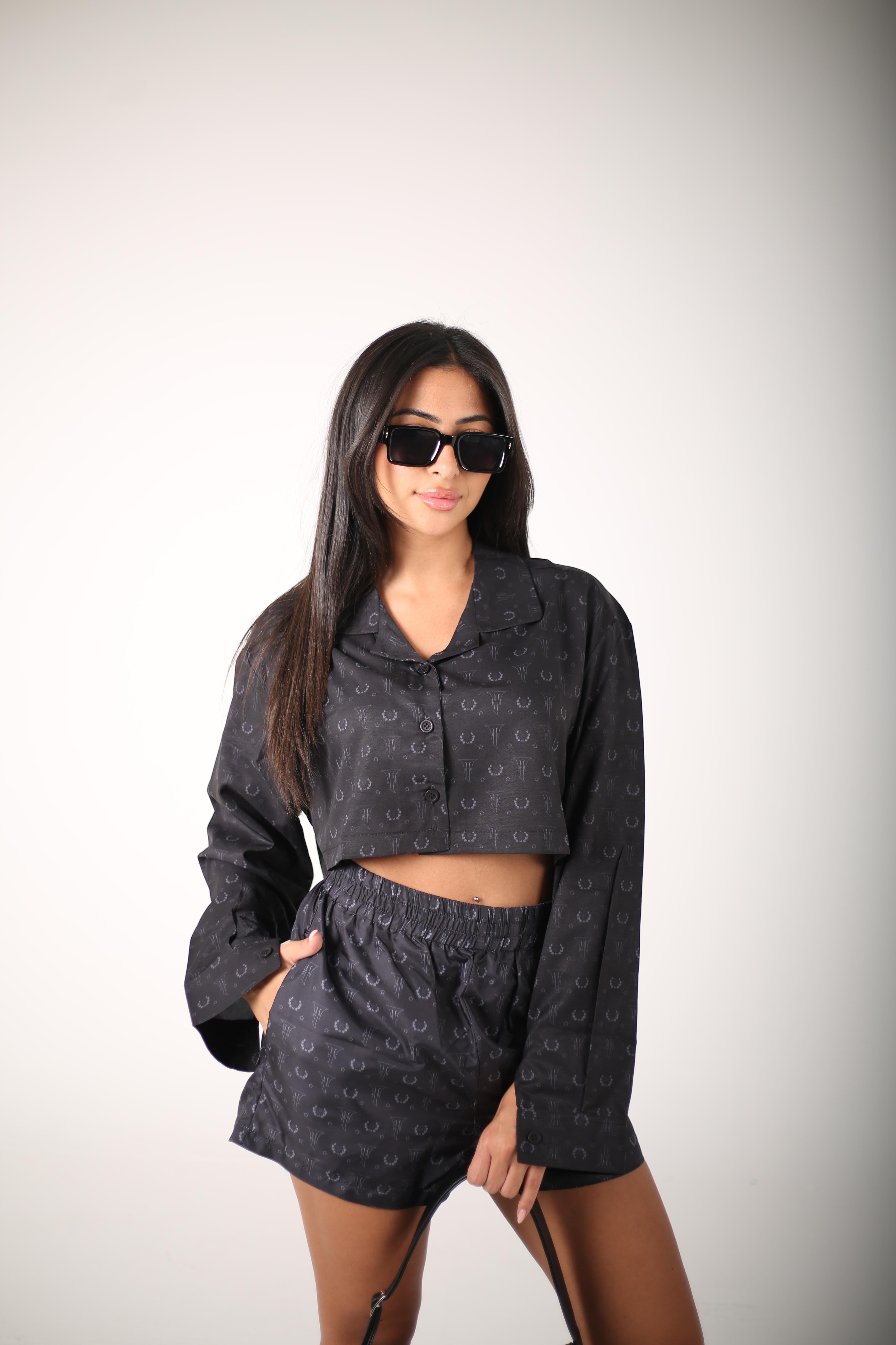 The obsidian bloom collection  Soft satin T signature print Shorts(Girls)