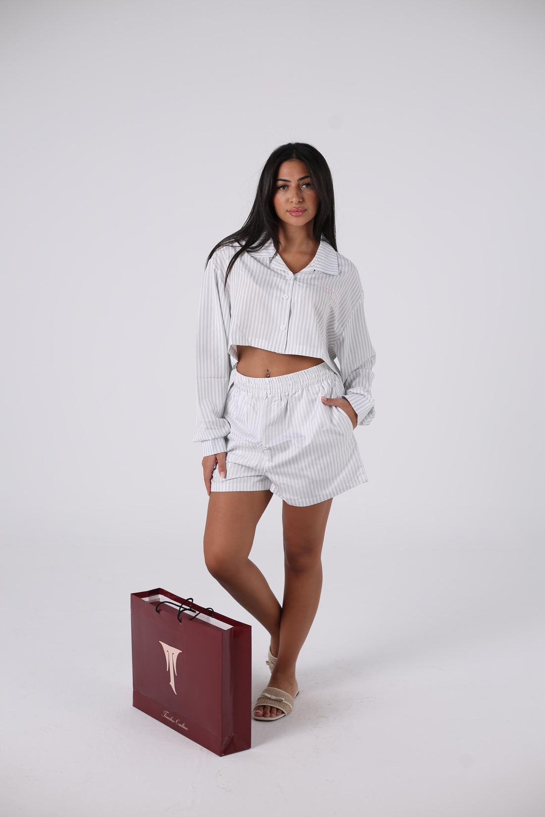 The obsidian bloom collection(Girls)Soft striped shorts