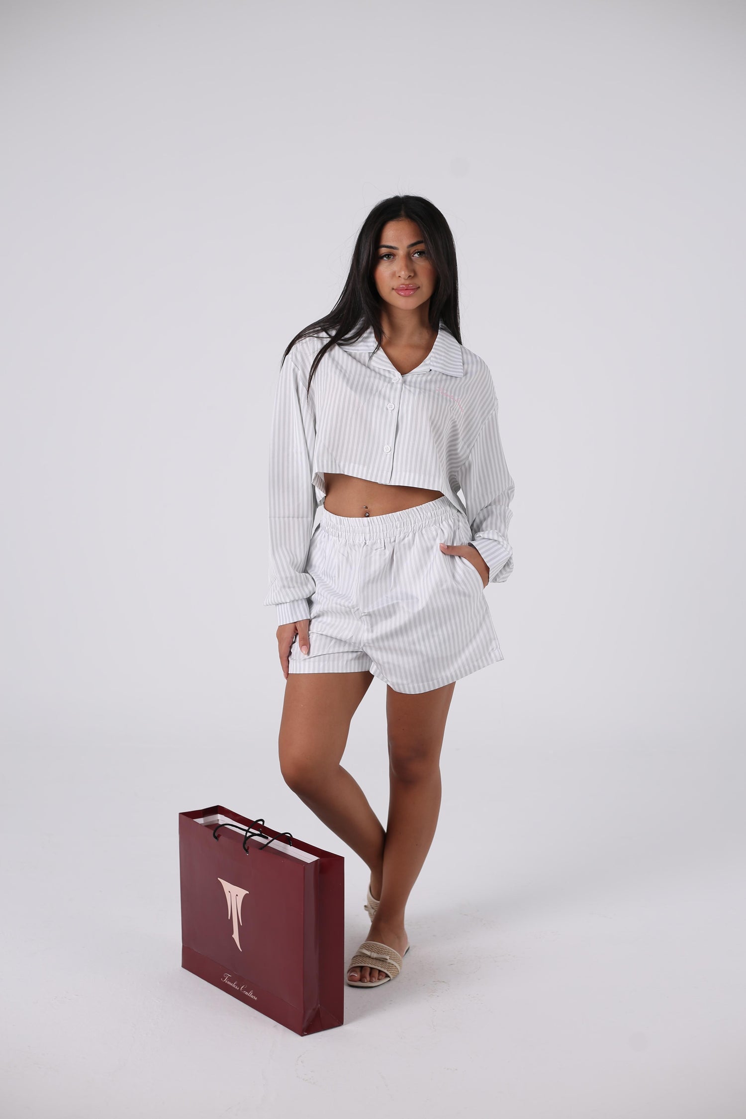 The obsidian bloom collection(Girls)Soft striped shorts